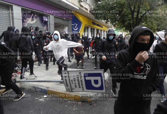 Dita e Trete e Protestes se Thirrur nga Studentet ne Tirane