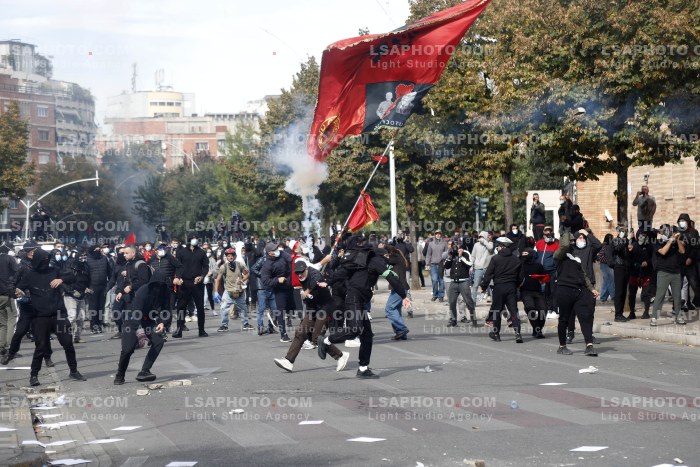 Dita e Trete e Protestes se Thirrur nga Studentet ne Tirane