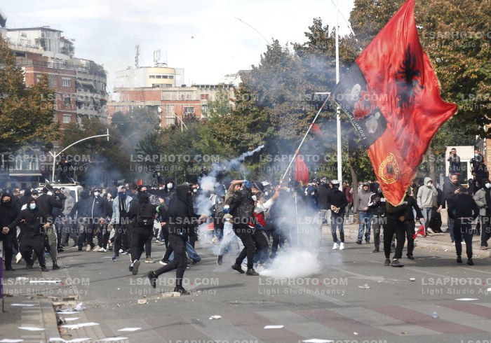 Dita e Trete e Protestes se Thirrur nga Studentet ne Tirane