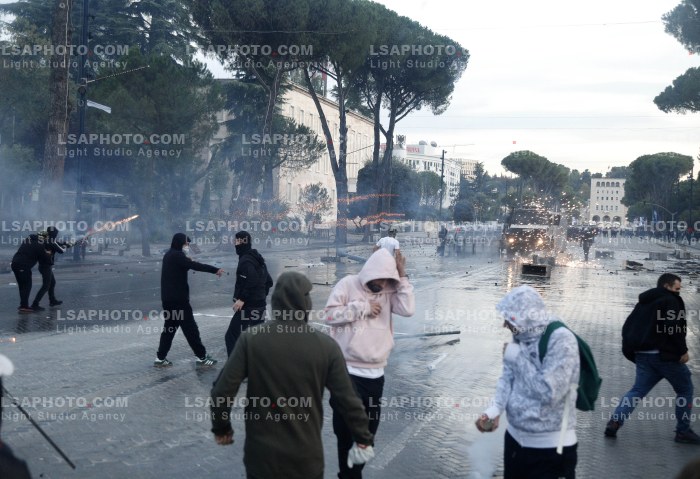 Dita e Trete e Protestes se Thirrur nga Studentet ne Tirane