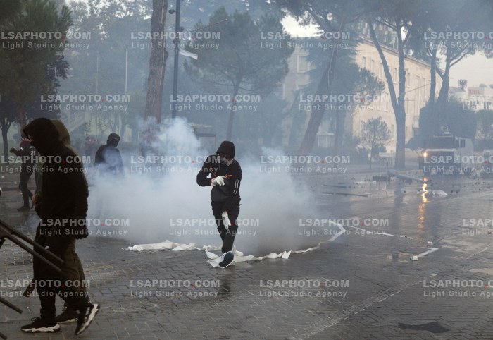 Dita e Trete e Protestes se Thirrur nga Studentet ne Tirane