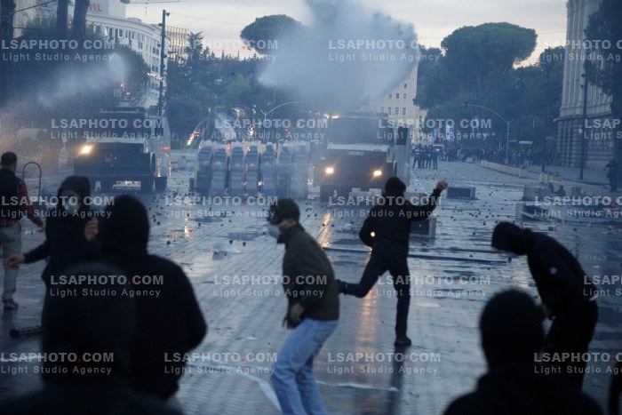 Dita e Trete e Protestes se Thirrur nga Studentet ne Tirane