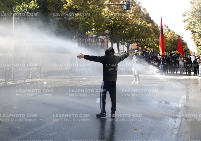 Dita e Katert e Protestes se Thirrur nga Studentet ne Tirane