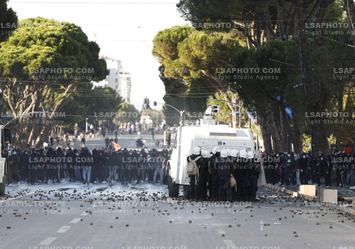 Dita e Katert e Protestes se Thirrur nga Studentet ne Tirane