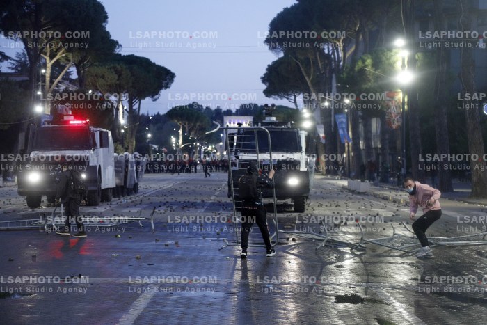 Dita e Katert e Protestes se Thirrur nga Studentet ne Tirane