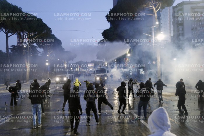 Dita e Katert e Protestes se Thirrur nga Studentet ne Tirane