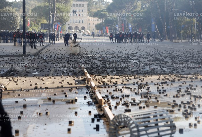 Dita e Peste e Protestes se Thirrur nga Studentet ne Tirane