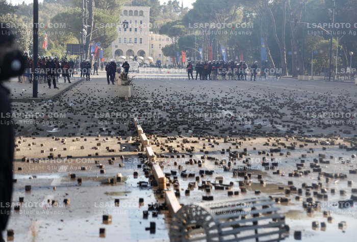 Dita e Peste e Protestes se Thirrur nga Studentet ne Tirane