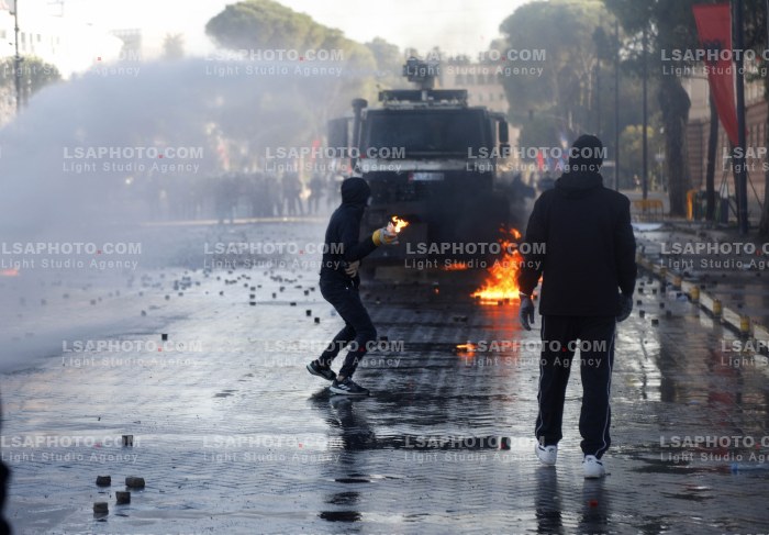 Dita e Peste e Protestes se Thirrur nga Studentet ne Tirane