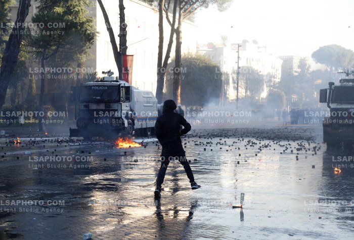 Dita e Peste e Protestes se Thirrur nga Studentet ne Tirane