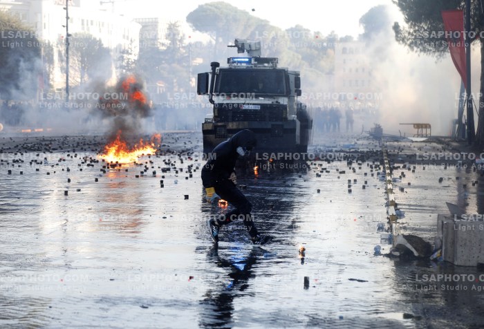 Dita e Peste e Protestes se Thirrur nga Studentet ne Tirane