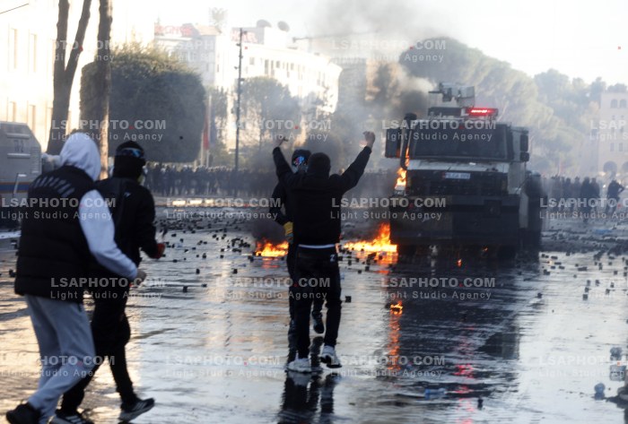 Dita e Peste e Protestes se Thirrur nga Studentet ne Tirane