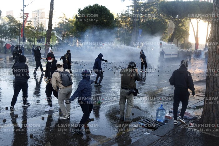 Dita e Peste e Protestes se Thirrur nga Studentet ne Tirane