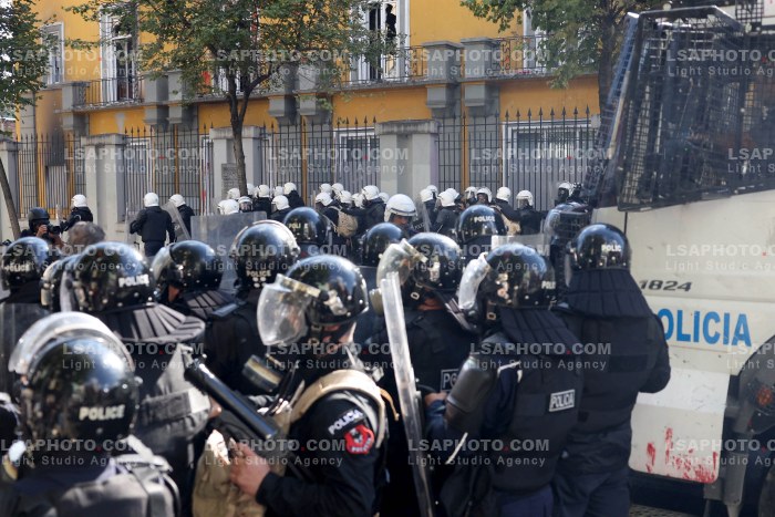 Dita e Gjashte e Protestes se Thirrur nga Studentet ne Tirane