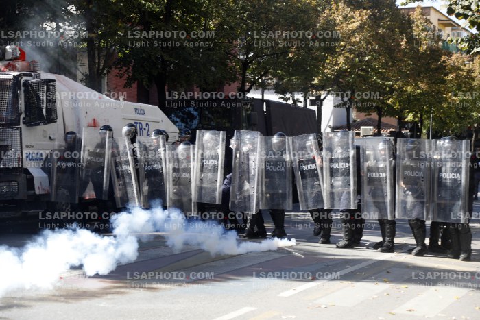 Dita e Shtate e Protestes se Thirrur nga Studentet ne Tirane