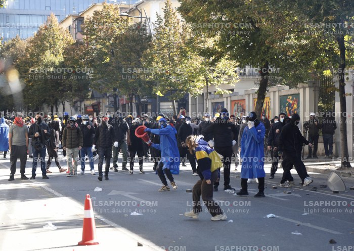 Dita e Shtate e Protestes se Thirrur nga Studentet ne Tirane