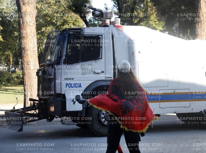 Dita e Shtate e Protestes se Thirrur nga Studentet ne Tirane