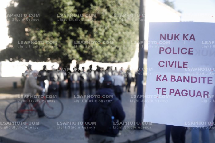 Dita e Shtate e Protestes se Thirrur nga Studentet ne Tirane