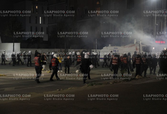 Dita e Shtate e Protestes se Thirrur nga Studentet ne Tirane