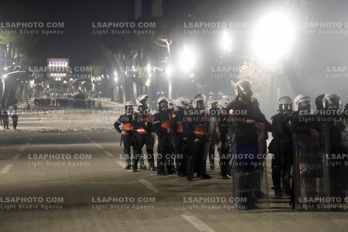 Dita e Shtate e Protestes se Thirrur nga Studentet ne Tirane