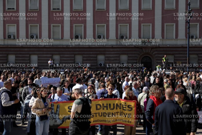 Dita e Tete e Protestes se Thirrur nga Studentet ne Tirane