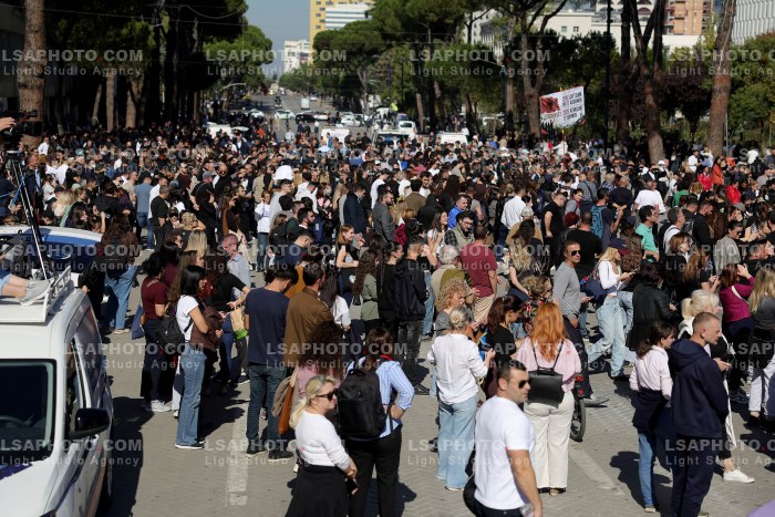 Dita e Tete e Protestes se Thirrur nga Studentet ne Tirane