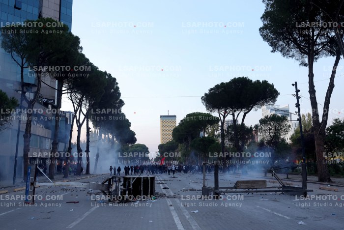 Dita e Tete e Protestes se Thirrur nga Studentet ne Tirane