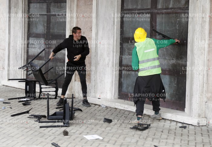 Protestuesit Refuzojne Dialogun me Kryeministrin Rama