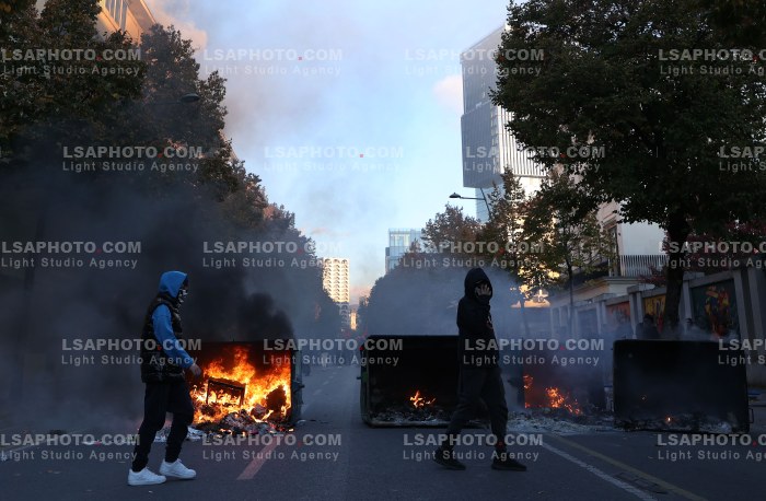 Protesta e Thirrur nga Studentet tek Ministria e Arsimit