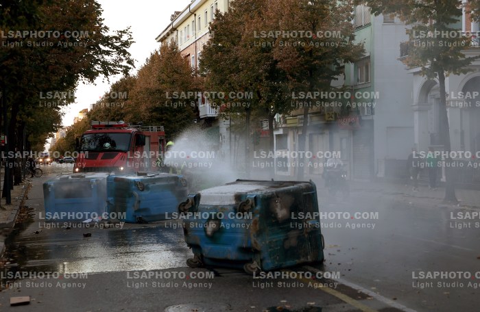 Protesta e Thirrur nga Studentet tek Ministria e Arsimit